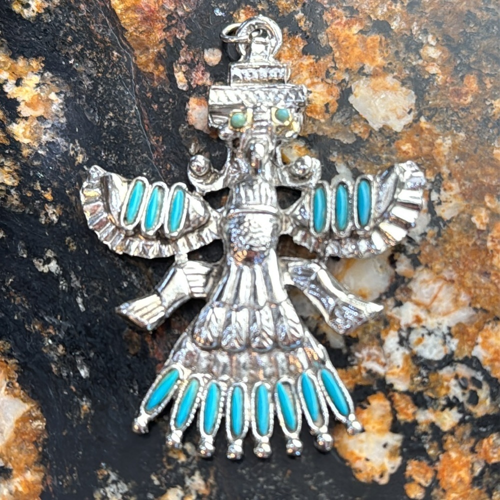Silvertone and‎ faux Turquoise Pendant